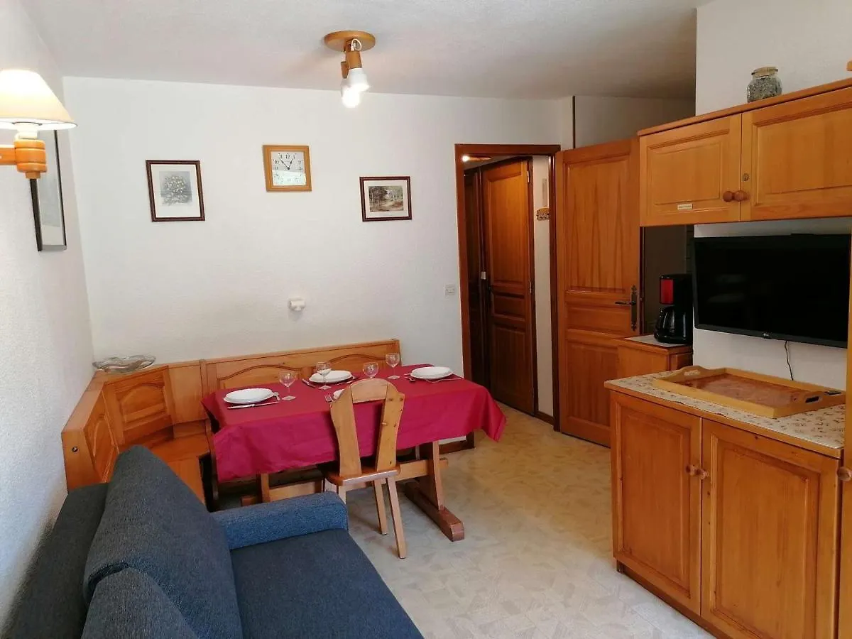 Apartment Appart. 2 Pieces, 6 Couchages, Terrasse, Garage, Le Grand-Bornand - Fr-1-241-27